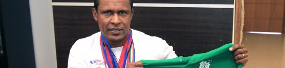 PARATLETA RENÊ PEREIRA VENCE NO REMO ADAPTADO NO LAGO PARANOÁ EM BRASILIA