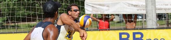 VOLEI DE PRAIA - EQUIPE RUBRO NEGRA DISPUTA TORNEIO EM VITÓRIA DA CONQUISTA