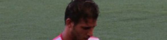 Falta de acordo com o Inter dificulta acerto de Rafael Moura com o Vitória