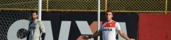 Ainda sem Marinho, Vagner Mancini comanda treino tático nesta quinta