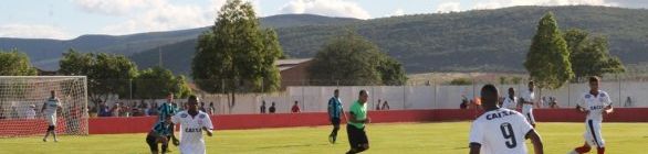 Município de Jussiape recebe estádio reformado
