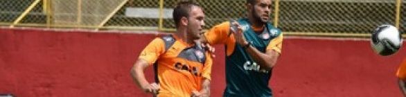 Com DM cheio, Leão espera até último momento para contar com jogadores