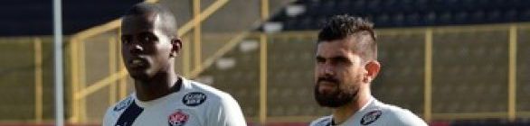 David vê disputa quente no gol do Vitória: 