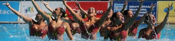 NADO SINCRONIZADO FAZ TREINAMENTO FECHADO NA PISCINA DE SALVADOR