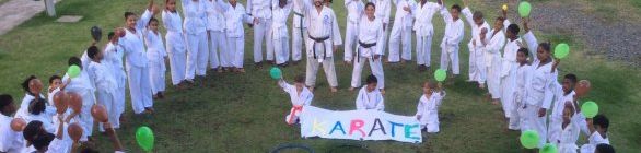 Carateca Milton Menezes visita Projeto Elit no Subúrbio Ferroviário