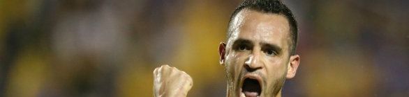 Renato Augusto volta a treinar, e Tite repete escalação que bateu o Equador