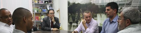 Campeão olímpico Robson Conceição visita a Sudesb