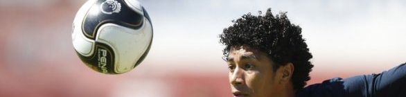 Perto de fim da janela, Bahia confirma negociação para contratar Misael