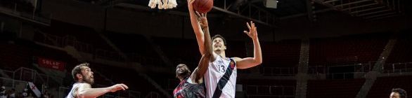 UNIVERSO/VITÓRIA VENCE O VASCO NO ÚLTIMO JOGO DO SUPER FOUR RIO-NORDESTE  