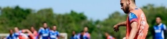 Com tático e bolas paradas, Bahia encerra preparação para pegar o Brasil