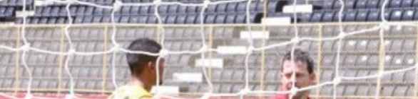 Vitória encerra preparação com treino tático; confira a lista de relacionados