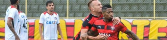 Marinho brilha e tira o Vitória da zona de rebaixamento do Brasileiro Série A