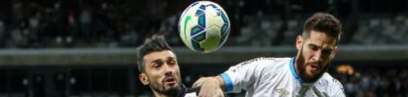 Grêmio joga melhor que o Atlético-MG, mata o jogo aos 45 e leva boa vantagem