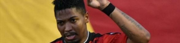 Futebol chinês pode tirar Marinho do Vitória