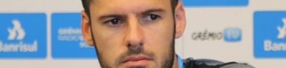 Diretor do Vitória garante que Fred está apalavrado; empresário nega