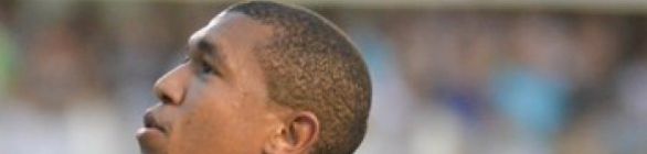 Depois de Vitória e Sport, Bahia e Grêmio também procuram Rodrigão