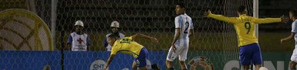 Brasil leva gol aos 49, empata com a Argentina