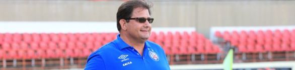 Guto reconhece erros do Bahia e diz que jovens precisam de desafios