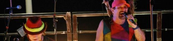 Armandinho e irmãos fazem saltar a pipoca no domingo de carnaval baiano