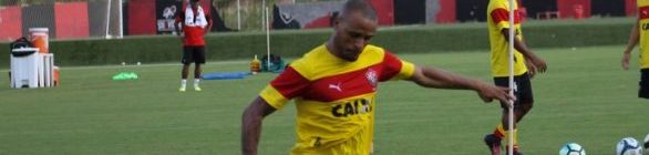 Com Gabriel Xavier de volta e Patric na lista, Vitória divulga relacionados