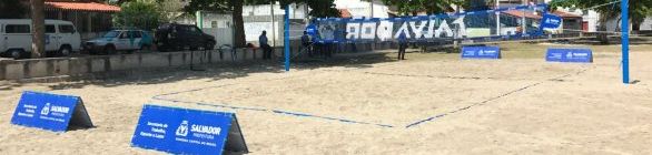 Equipamentos esportivos são instalados na orla de São Tomé de Paripe